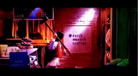 『earth music & ecology』がブランド名変更か!? 宮崎あおいがショップを壊す動画がロックすぎる