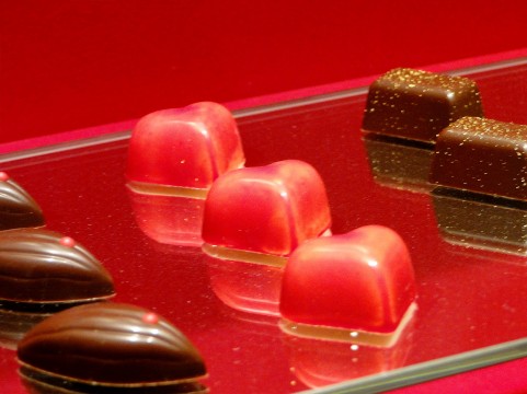 バレンタインチョコを貰えなかったのは“脱チョコ”したから？　礼儀の「義理チョコ」に疲れた「脱チョコしたい」女性が72％も！