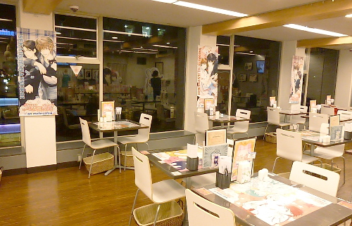 律のカレーに横澤クマのラテアート 劇場版アニメ公開記念 世界一初恋 アニメイトカフェに行ってきた オタ女
