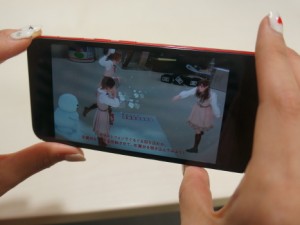 ここでしか聴けない未発表曲も! 乃木坂46がハガキの上で歌って踊る『ぐるぐるAR年賀状』 ここでしか聴けない未発表曲も! 乃木坂46がハガキの上で歌って踊る『ぐるぐるAR年賀状』