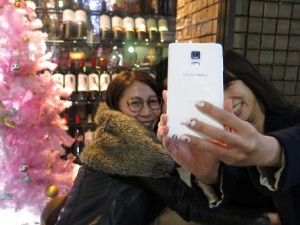 セルフィーしやすいカメラにタッチペンで女性ならではのお悩み解決! 『GALAXY Note Edge』体験座談会 セルフィーしやすいカメラにタッチペンで女性ならではのお悩み解決! 『GALAXY Note Edge』体験座談会