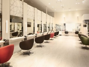 ヘア・ネイル・本格エステが一度にできる「utuQcia sosie(ウツクシア ソシエ)」 彼と一緒に予約もOK! ヘア・ネイル・本格エステが一度にできる「utuQcia sosie(ウツクシア ソシエ)」 彼と一緒に予約もOK!