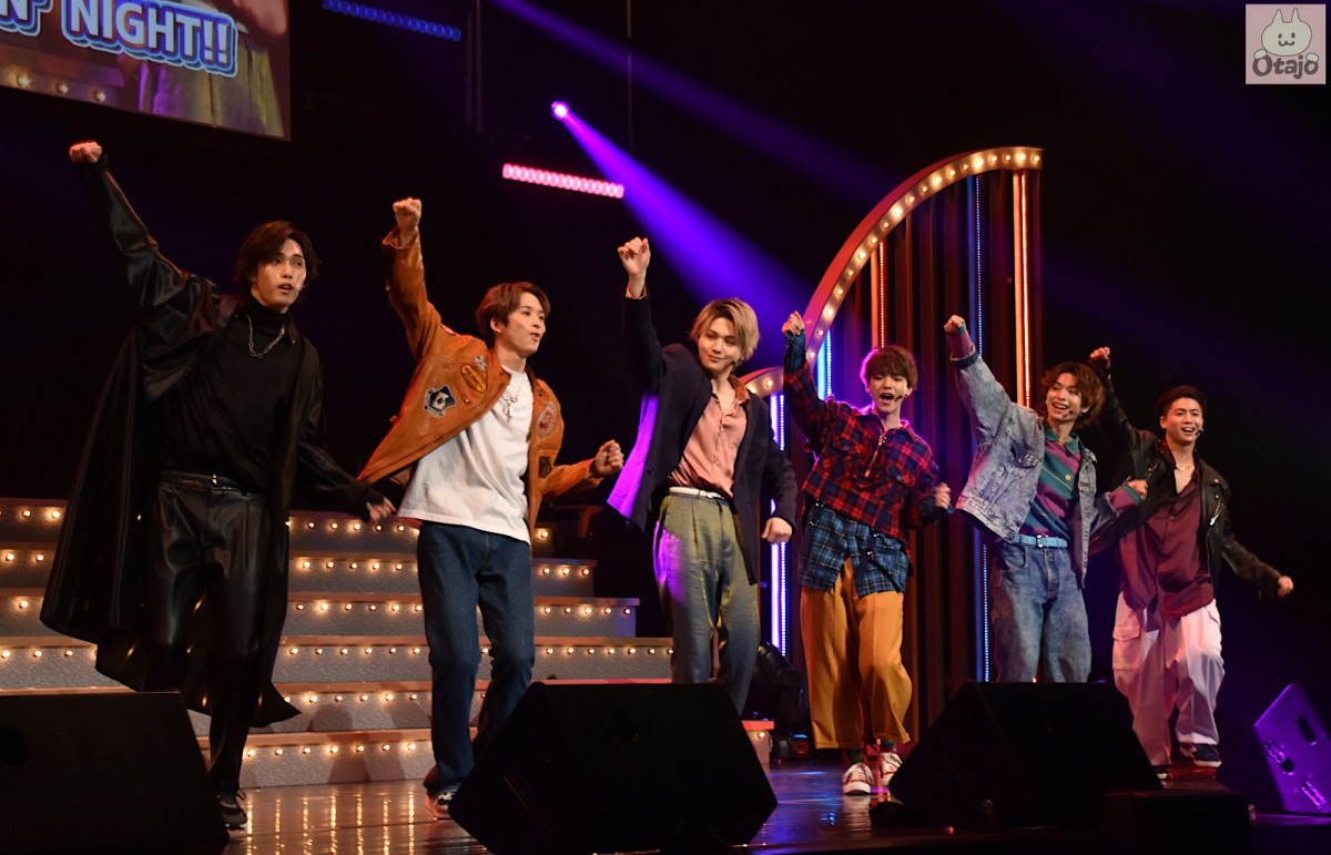 動画レポ:FANTASTIC 6が心躍る懐メロでパフォーマンス!ライブ