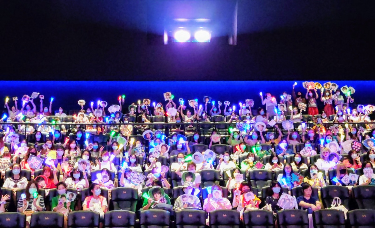 松本潤 コンサート会場にいるような生の臨場感が再現されている 嵐ライブフィルム Arashi 5 Film プレミア上映に観客感動 涙で立ち上がれない人も オタ女