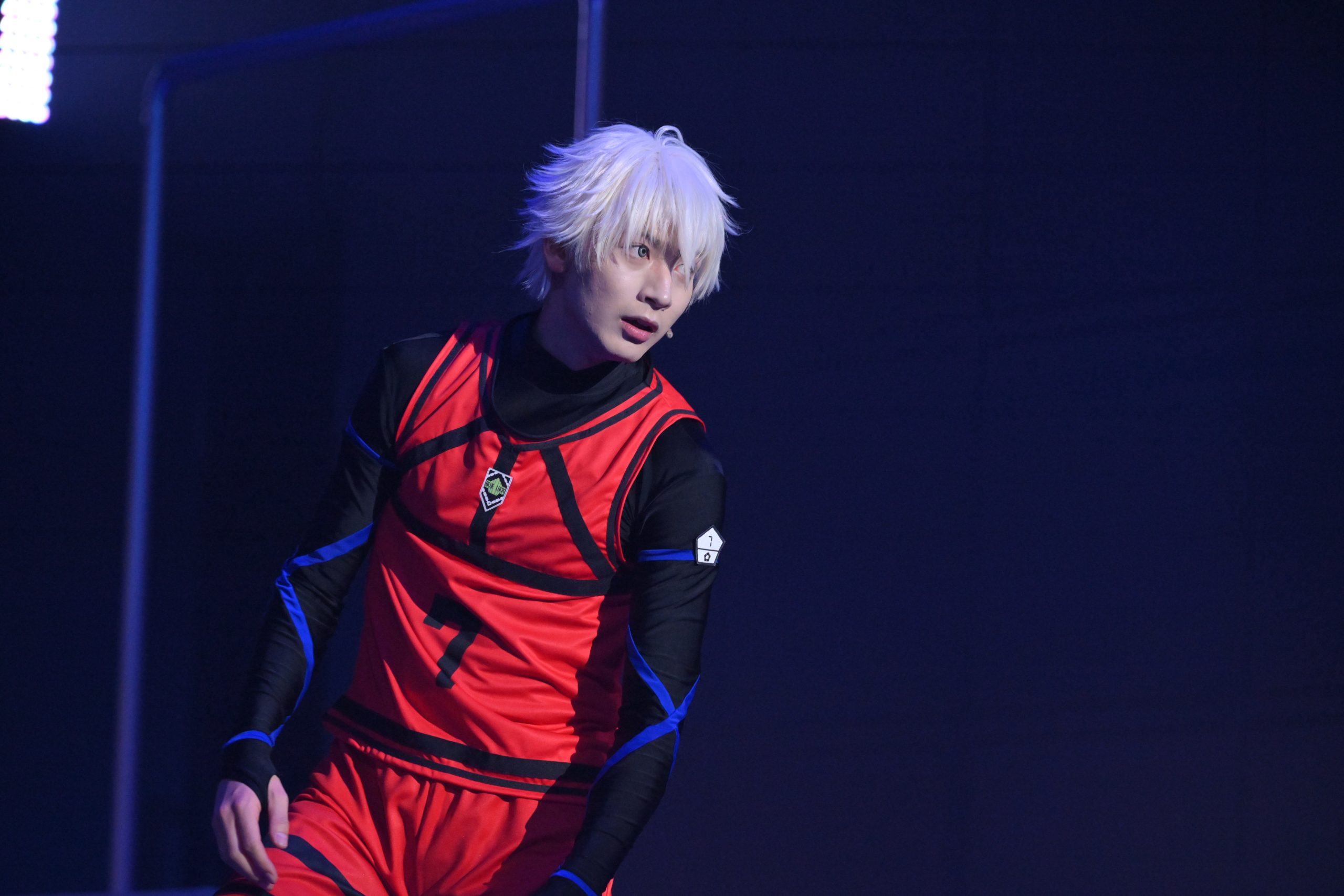 天才・凪を表現するため肉体改造！舞台『ブルーロック -EPISODE 凪-』パルクールセットで大迫力＆スピード感ある試合シーンに！